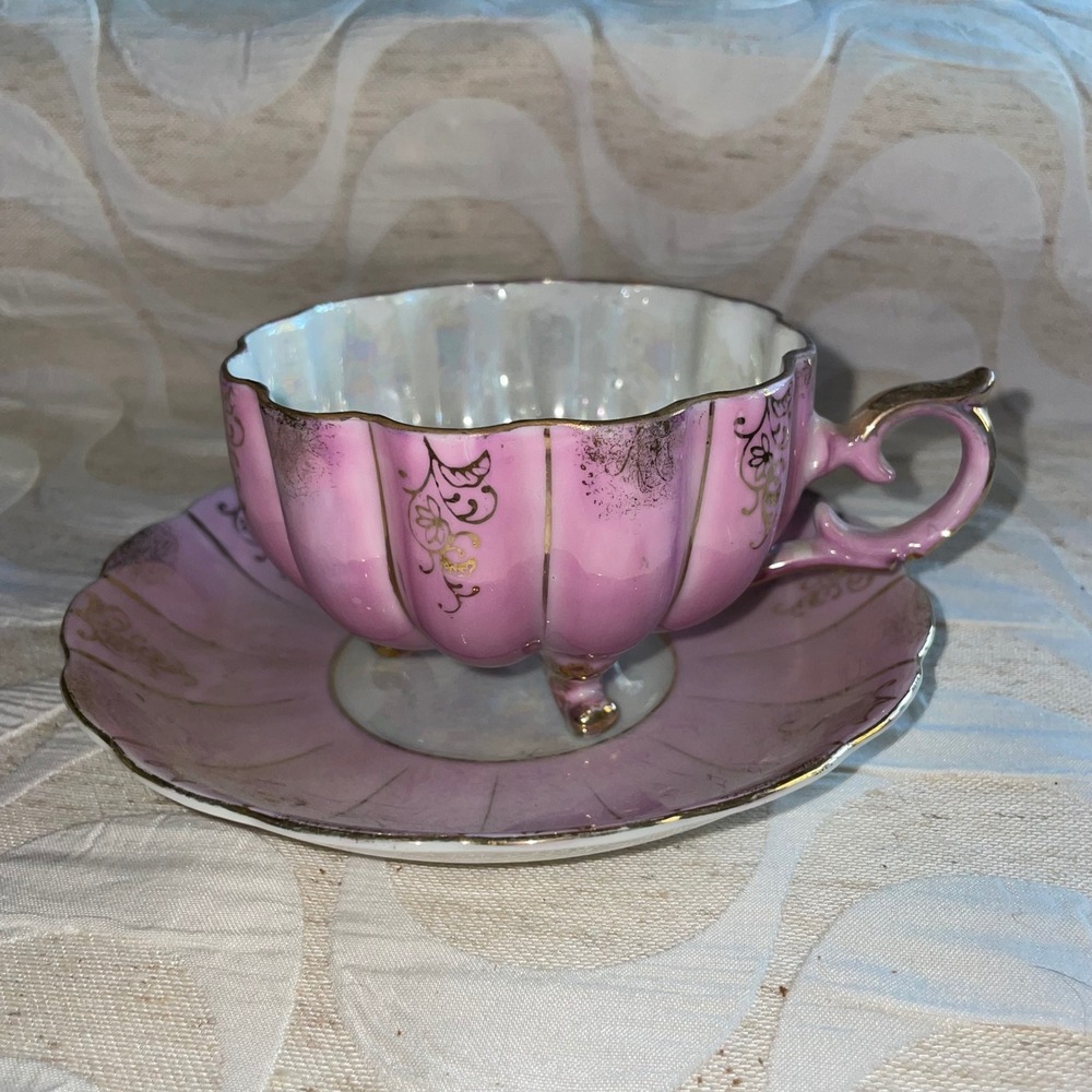 Vintage Pink Lusterware Footed scalloped Teacup Saucer Set Gold Filigree Japan